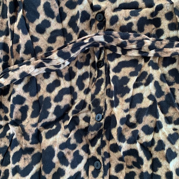 Lightly worn leopard print dress - Picture 2 of 4